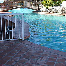 Island Seas Resort — - Pool