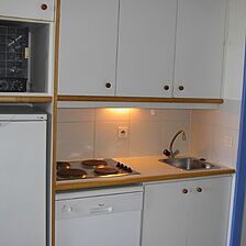 Marina Baie des Anges — - Unit Kitchen