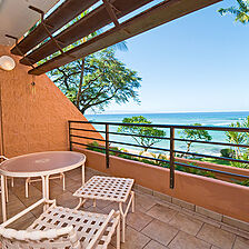 The Kuleana Club — Sample Balcony