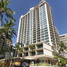 Vacation Internationale Aloha Towers — Exterior