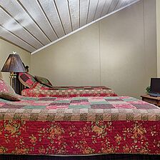 Club Wyndham Villas at Fairfield — Sample Bedroom