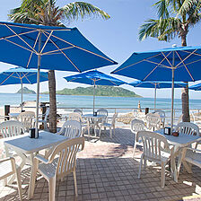 Las Flores Beach Resort — Beach