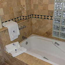 Hotel Playa Bonita &mdash; Sample Bathroom