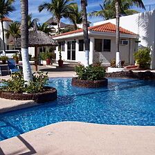 Cerritos Resort — Pool