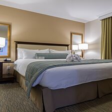 Grand Pacific Palisades Resort — Sample Bedroom