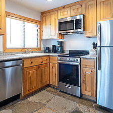 Red Wolf Lakeside Lodge &mdash; Sample Studio Kitchen