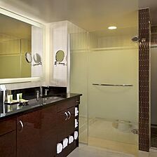 Elara by Hilton Grand Vacations — Suite Bathroom (Hilton Grand Vacations)