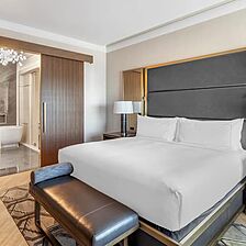 Elara by Hilton Grand Vacations — One-Bedroom Premium Suite Bedroom (Hilton Club)