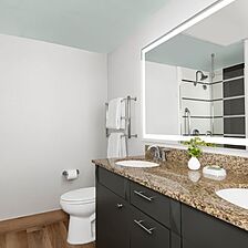 Marriott's Aruba Ocean Club — Sample Bathroom