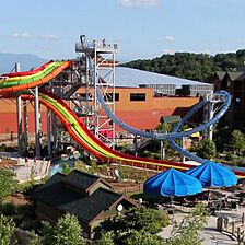 Club Wyndham Great Smokies Lodge — Outdoor Water Park With Loungers and Umbrellas