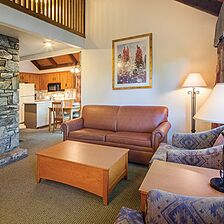 Club Wyndham Resort at Fairfield Mountains — Sample Living Area