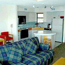Peterson's Waterfront Resort &mdash; - Unit Living Area