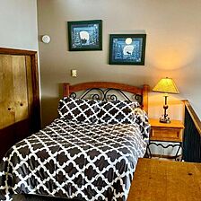 Lake Condominiums at Big Sky &mdash; Sample Bathroom
