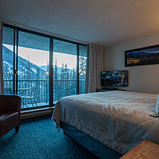 Iron Blosam Lodge — Sample bedroom