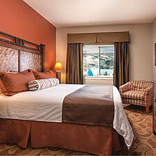 WorldMark Steamboat Springs Resort — Sample penthouse bedroom