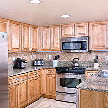 WorldMark Steamboat Springs Resort — Sample presidential suite kitchen