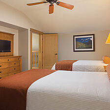 WorldMark Steamboat Springs Resort — Sample presidential suite bedroom
