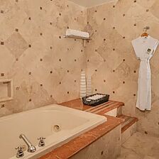 Playa Grande Resort & Grand Spa — Sample bathroom