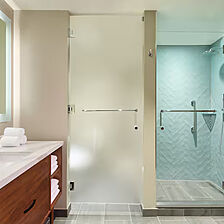 Maui Bay Villas by Hilton Grand Vacations — Sample bathroom
