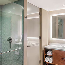 Maui Bay Villas by Hilton Grand Vacations — Sample bathroom
