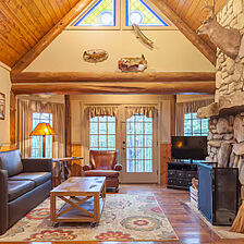 Big Cedar Wilderness Club &mdash; Sample living area