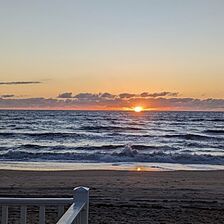 Plantation Island — Sunrise from resort