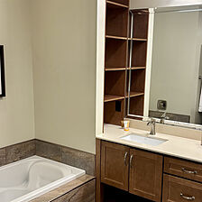 Master Bathroom Whirpool Tub