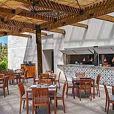 Celebrate Park Vidanta — Outdoor dining