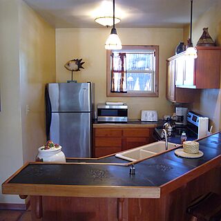Captain Morgan's Vacation Beach Club — Sample unit kitchen