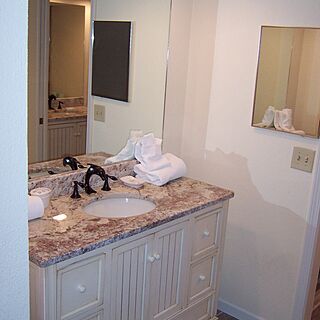 Club Regency at Regency Towers — Master Dressing Area