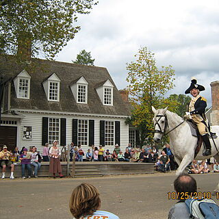 Bluegreen Patrick Henry Square — Re-enactments in Williamsburg