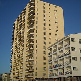 Atalaya Towers &mdash; Building from the beach