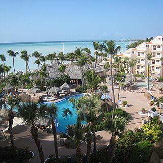 Playa Linda Beach Resort — Grounds