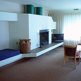 Wapato Point — Sample unit living area