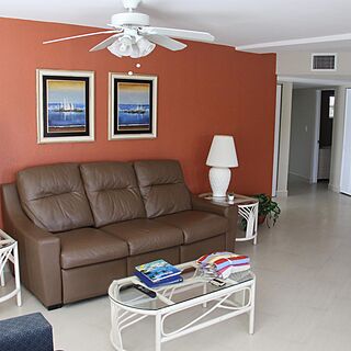 Ocean Reef Yacht Club & Resort — Living Area