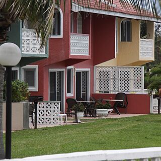 Ocean Reef Yacht Club & Resort — Exterior