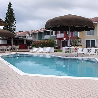 Ocean Reef Yacht Club & Resort — Pool Area