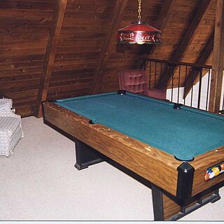Innsbrook Village — - Pool Table