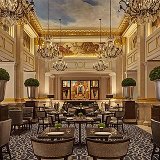 The St. Regis Residence Club &mdash; King Cole Restaurant and Bar