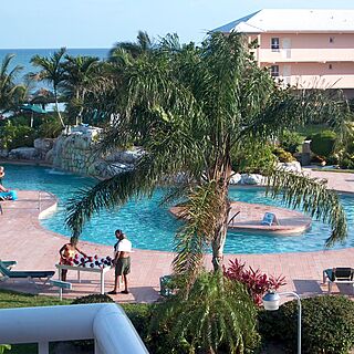 Island Seas Resort — - Pool