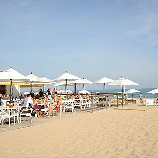 Gurney's Montauk Resort & Seawater Spa — Beachside Dining