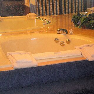 The Pines at Alpine Bay — Bathroom