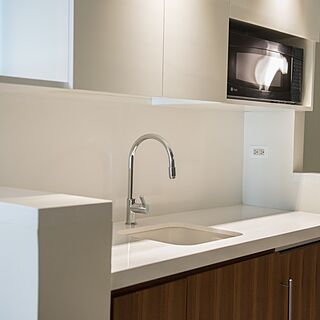 Renaissance Wind Creek Aruba - Marina Tower — Sample unit kitchen