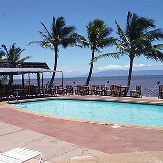 Hotel Molokai — Pool Area