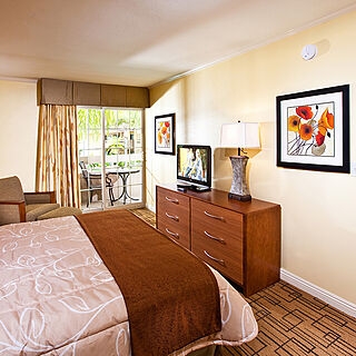 Winners Circle Resort — Bedroom