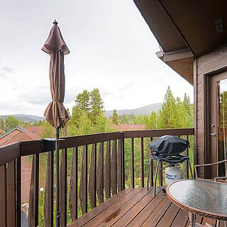 Woods Manor Condominiums &mdash; Balcony