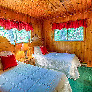 Club Chalet of Gatlinburg — - 2A Bedroom