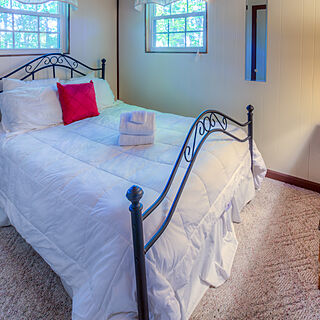Club Chalet of Gatlinburg — - 8B Bedroom