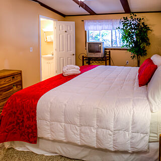Club Chalet of Gatlinburg — - 19A Bedroom