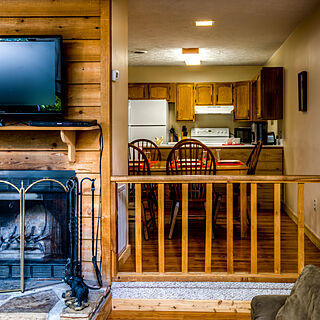 Club Chalet of Gatlinburg — - 19D Living and Dining Area